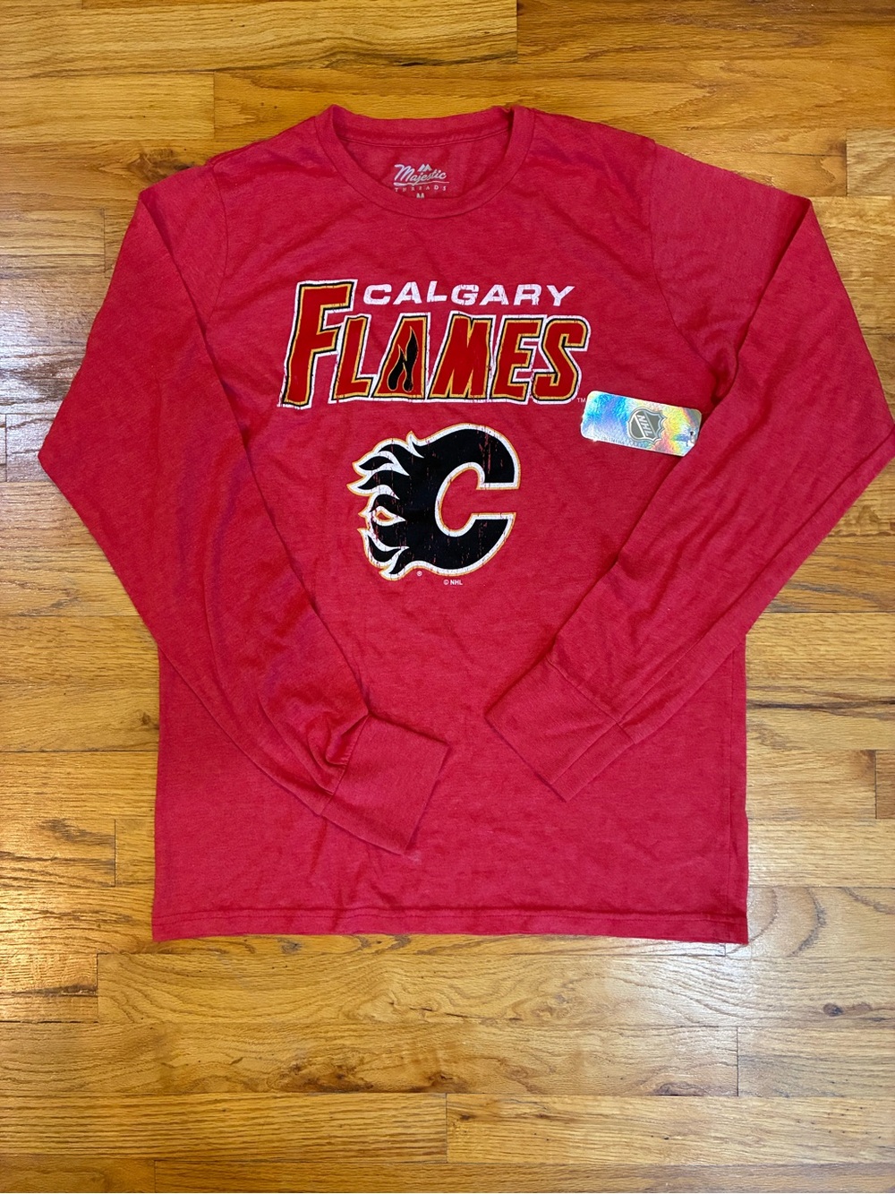 NWT Calgary Flames Long-Sleeve Shirt